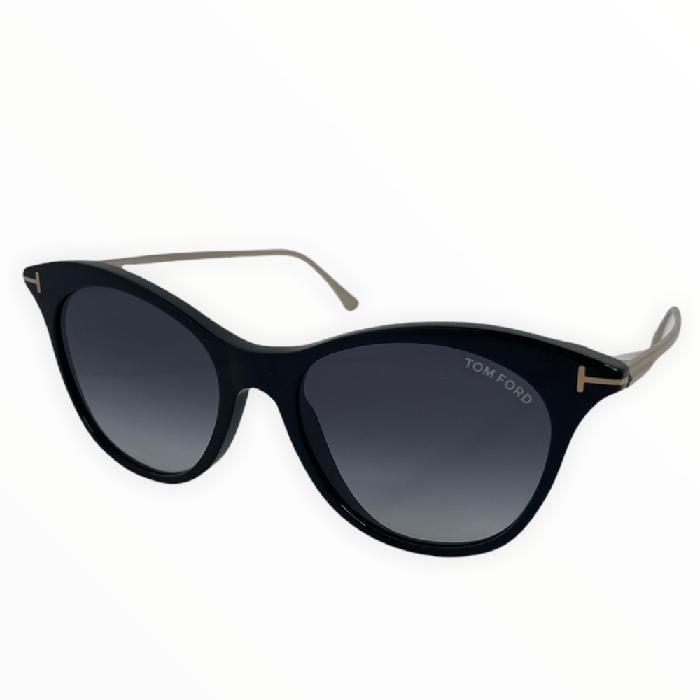 Tom Ford Women’s Sunglasses TF662 Black 01B Cat Eye